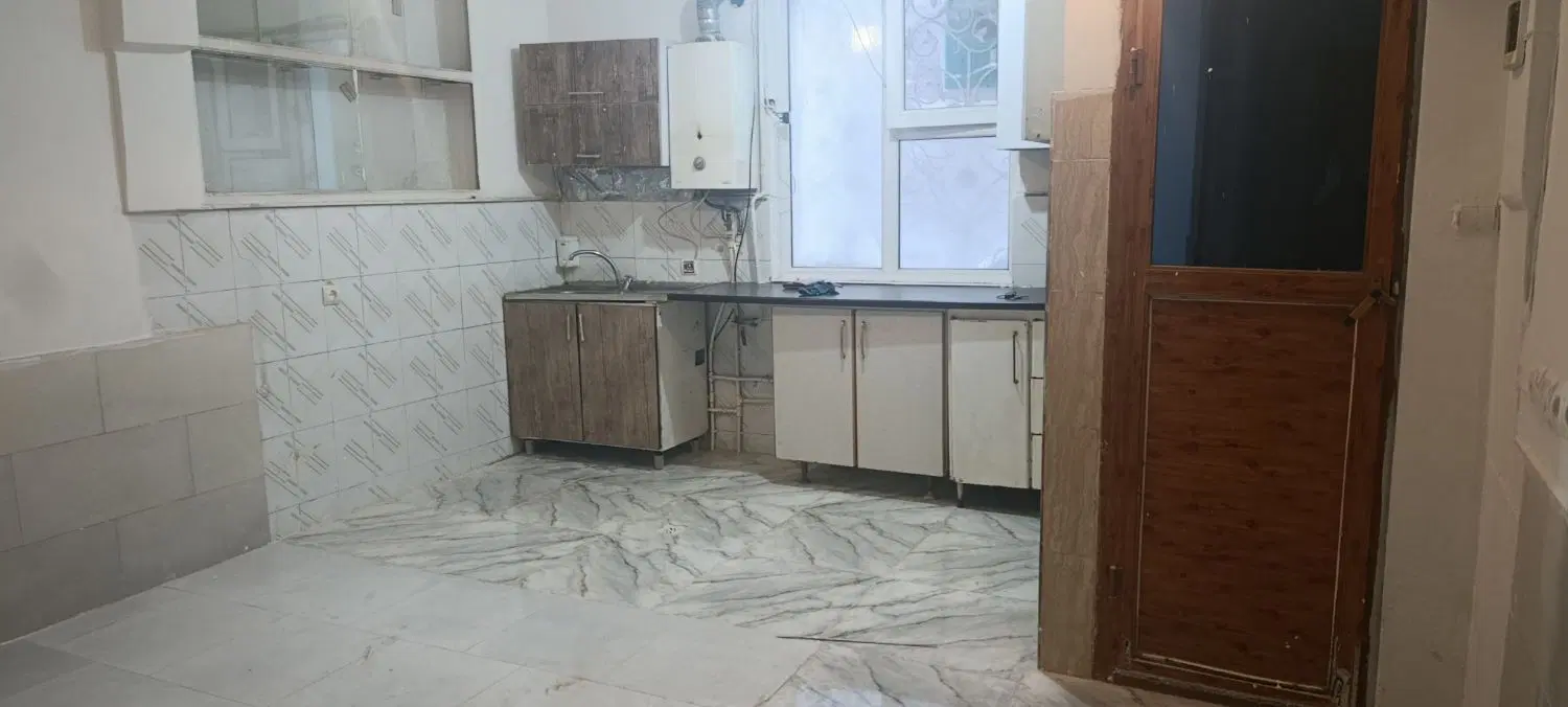 آپارتمان طبقه همکف  ۴۰ متری