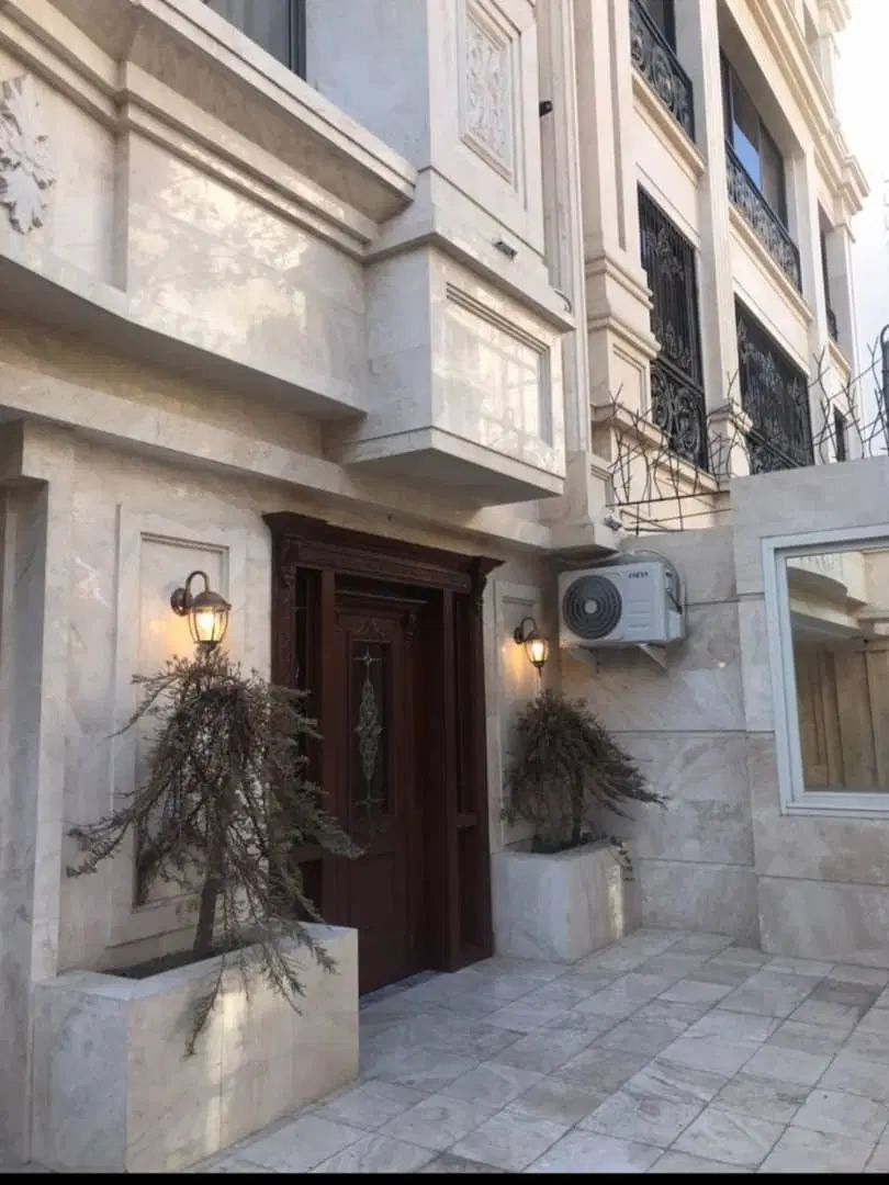 فرامرز دو خواب بزرگ 140 متر با دو تا تراس