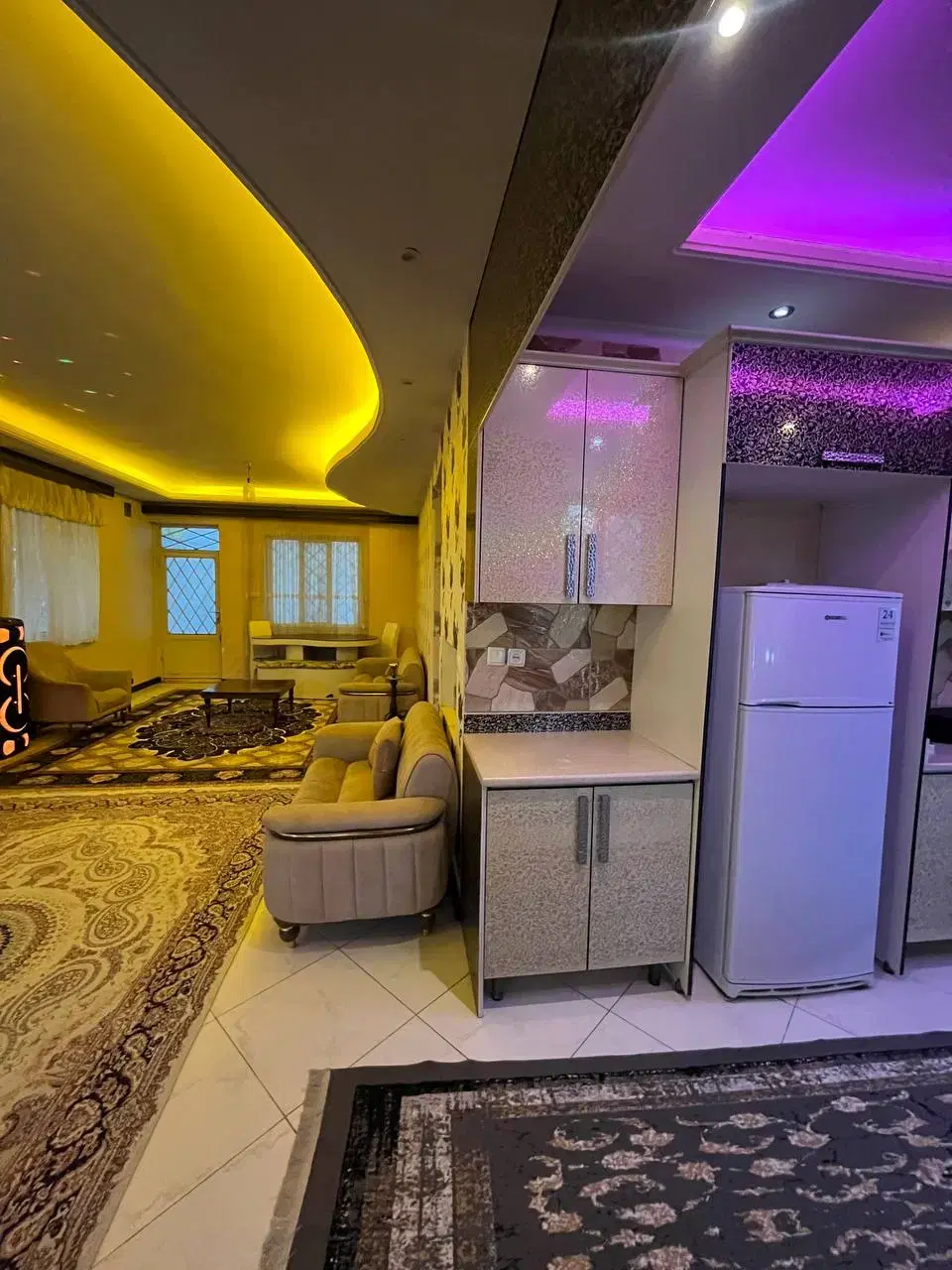اجاره روزانه باغ ویلا استخردار در شهریار کرج تهران