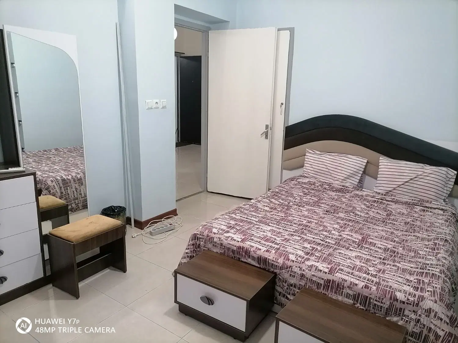 دوخوابه تمیز ودربست
