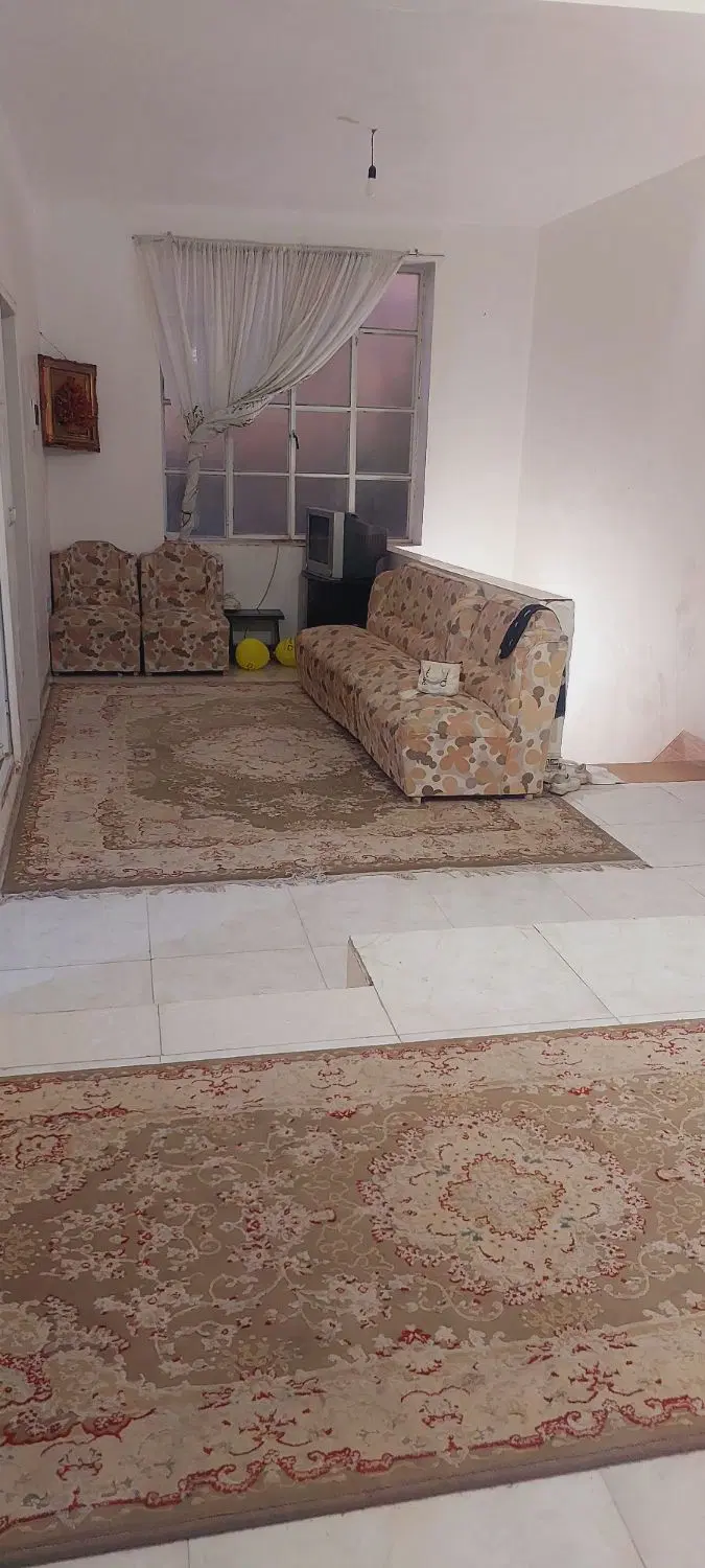 منزل مبله دوخواب مرکز شهر (زند)