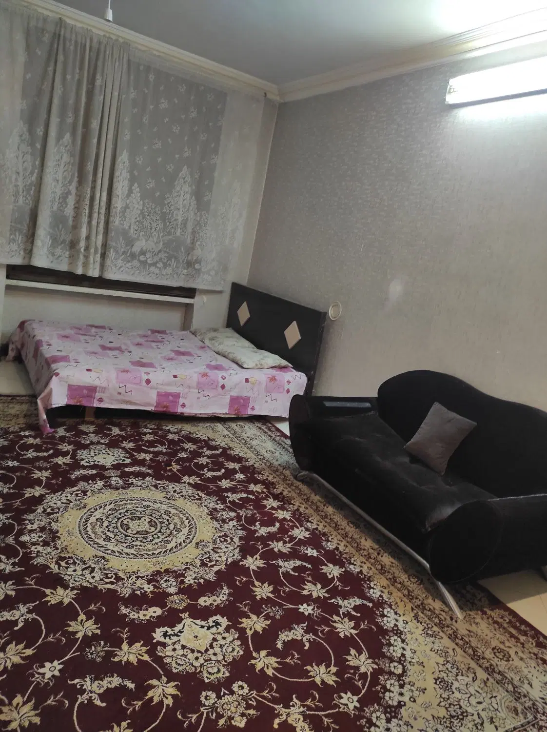 منزل مسکونی در بست