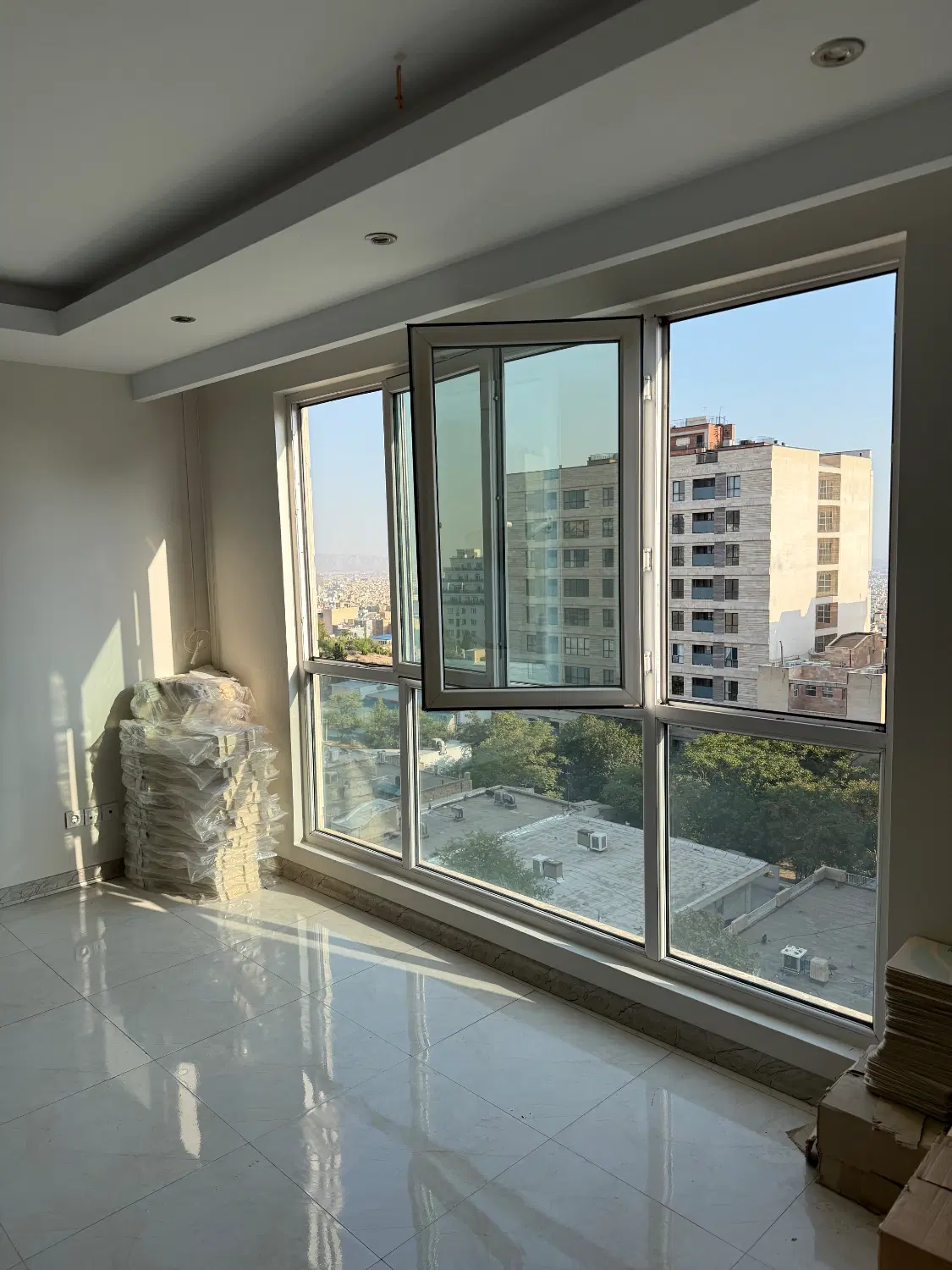 فروش آپارتمان پونک ۱۲۵