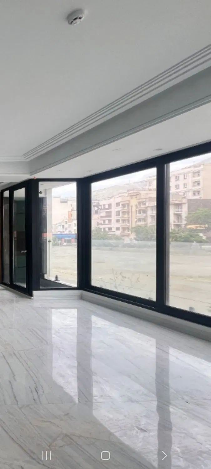 مغازه ۶۰متری همکف مجتمع رویال