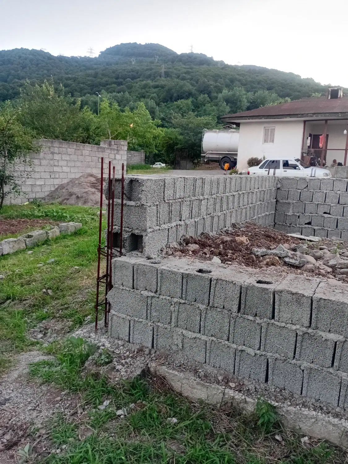 ۳۷۰ متر زمین مسکونی