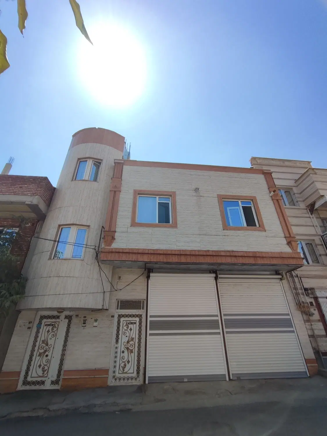 فروش خانه دو طبقه در شهرک گولان