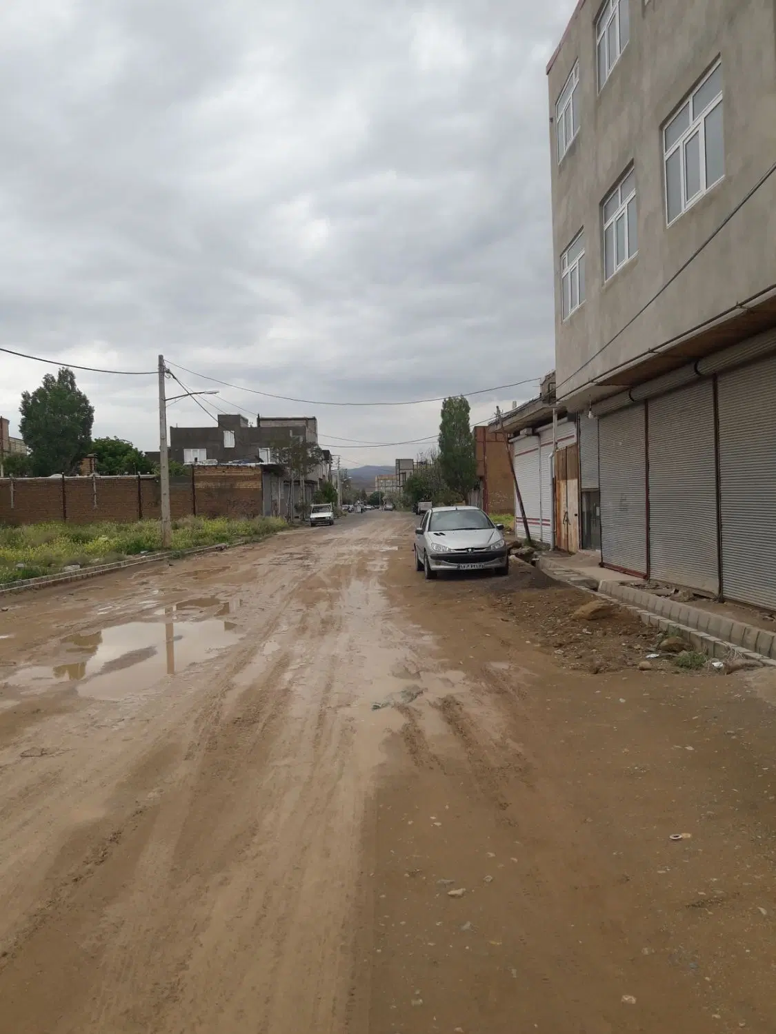 زمین آناخاتون