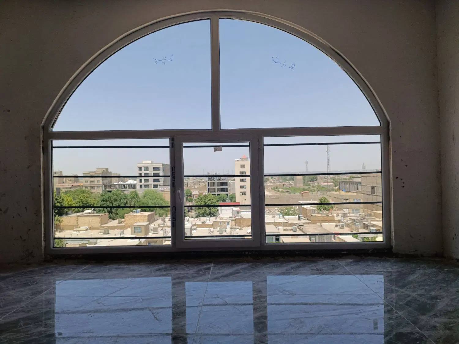 واحد دو خواب نوساز و تک واحدی بلوار ارم ، اول شرقی