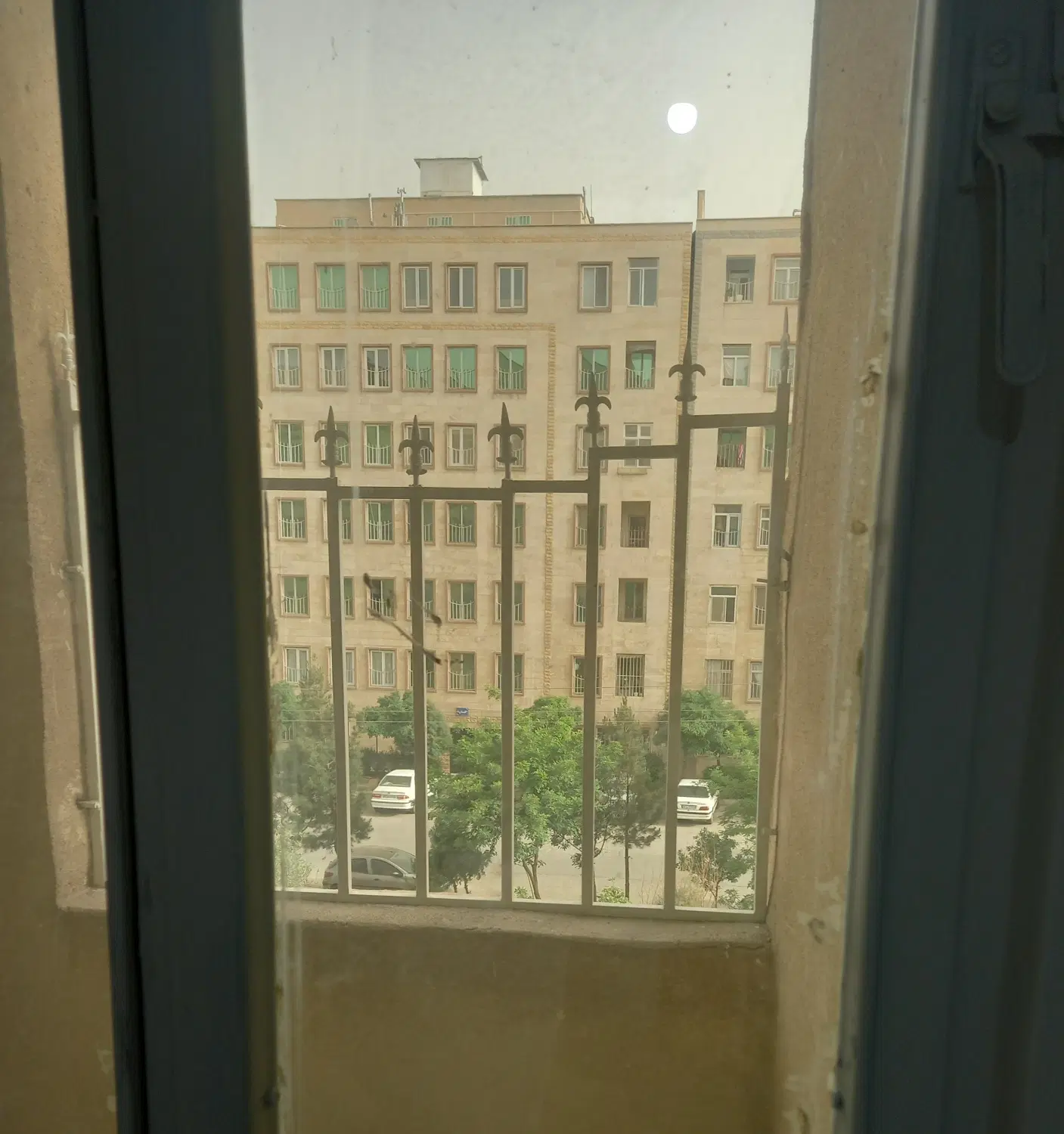 تهاتر آپارتمان کرج مهرشهر با اپارتمان ایزدشهر