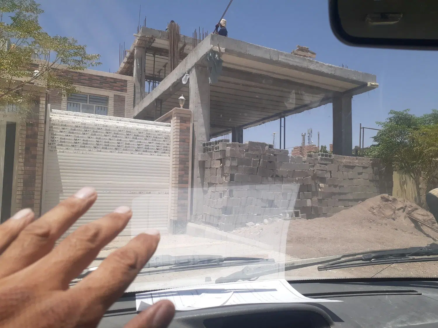 فروش زمین تجاری مسکونی لب خیابان هفت باغ