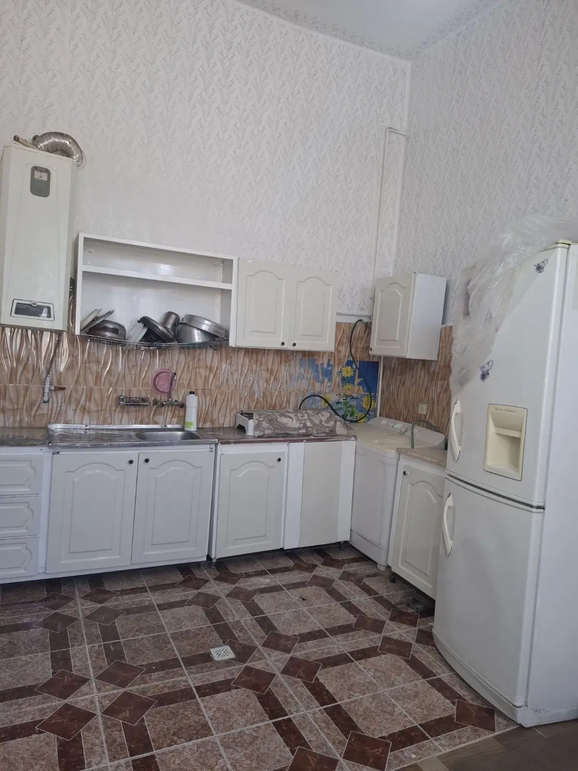 منزل مبله اجاره داده میشود باتمام امکانات