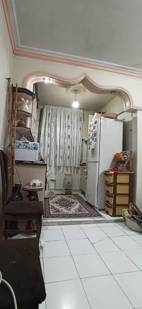 ۵۰متر خوش کمیل خوش نقشه نورگیر خوب بالکن