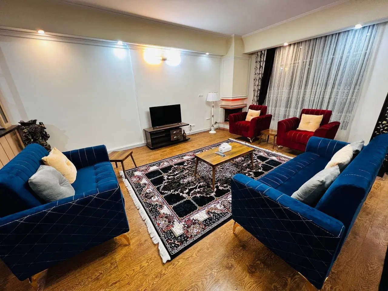 واحد دربست شخصی نزدیک به حرم دارای پارکینگ