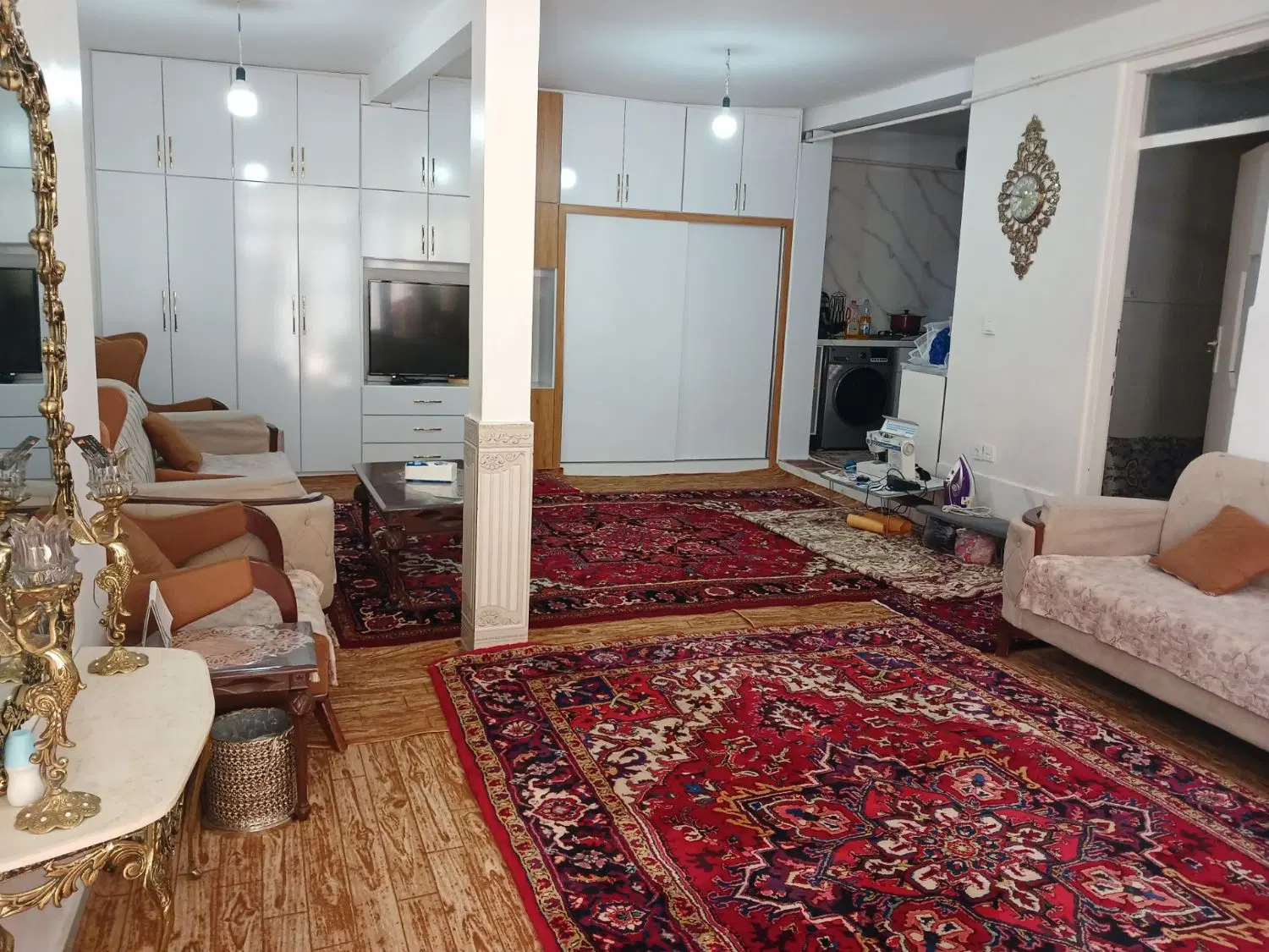 حیاط ۹۰ متری