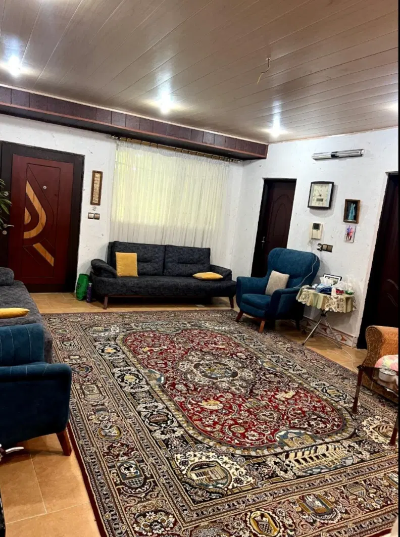 خانه ایی ویلایی در محله ایی امن و آرام