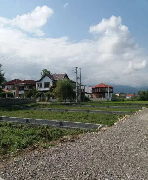 زمین مسکونی