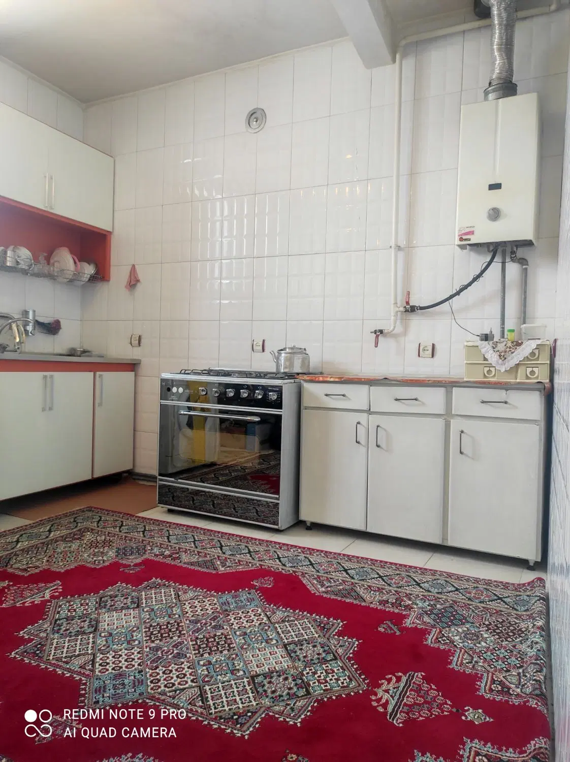 خانه 75 متری ماشین رو