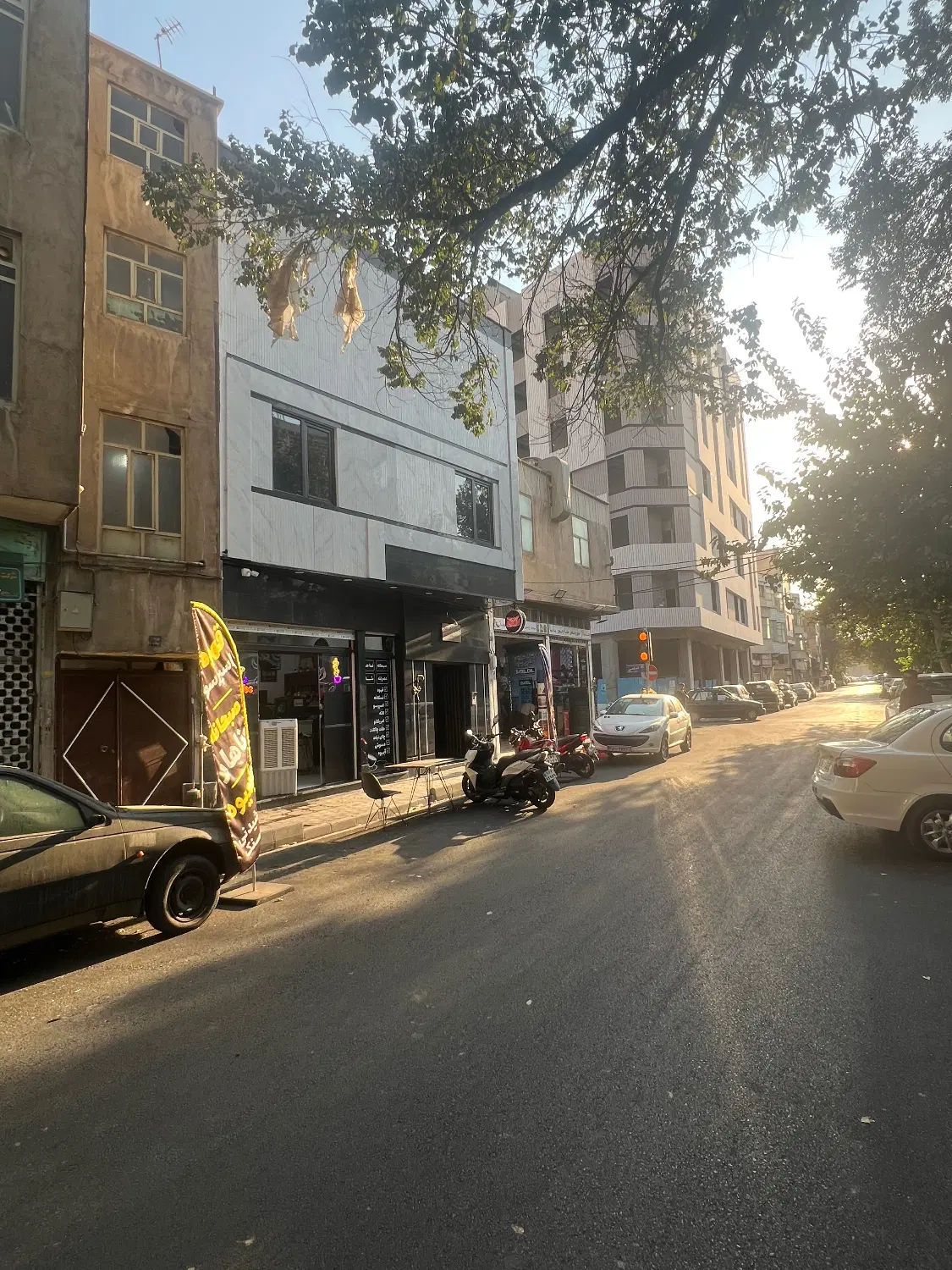 فروش ۳۰۰ متر موقعیت اداری بحر خیابان