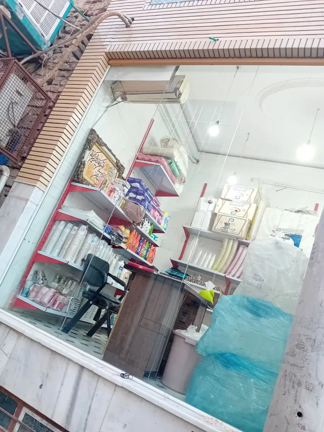 واگذاری مغازه مواد شوینده بهداشتی ظروف یکبار مصرف