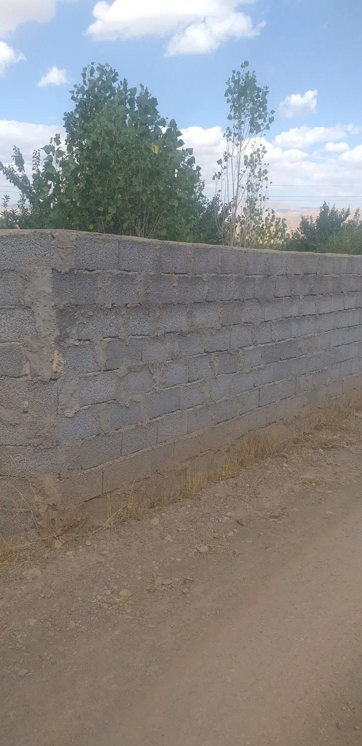 باغ با اصالت به متراژ۵۰۰متر.درزین آباد
