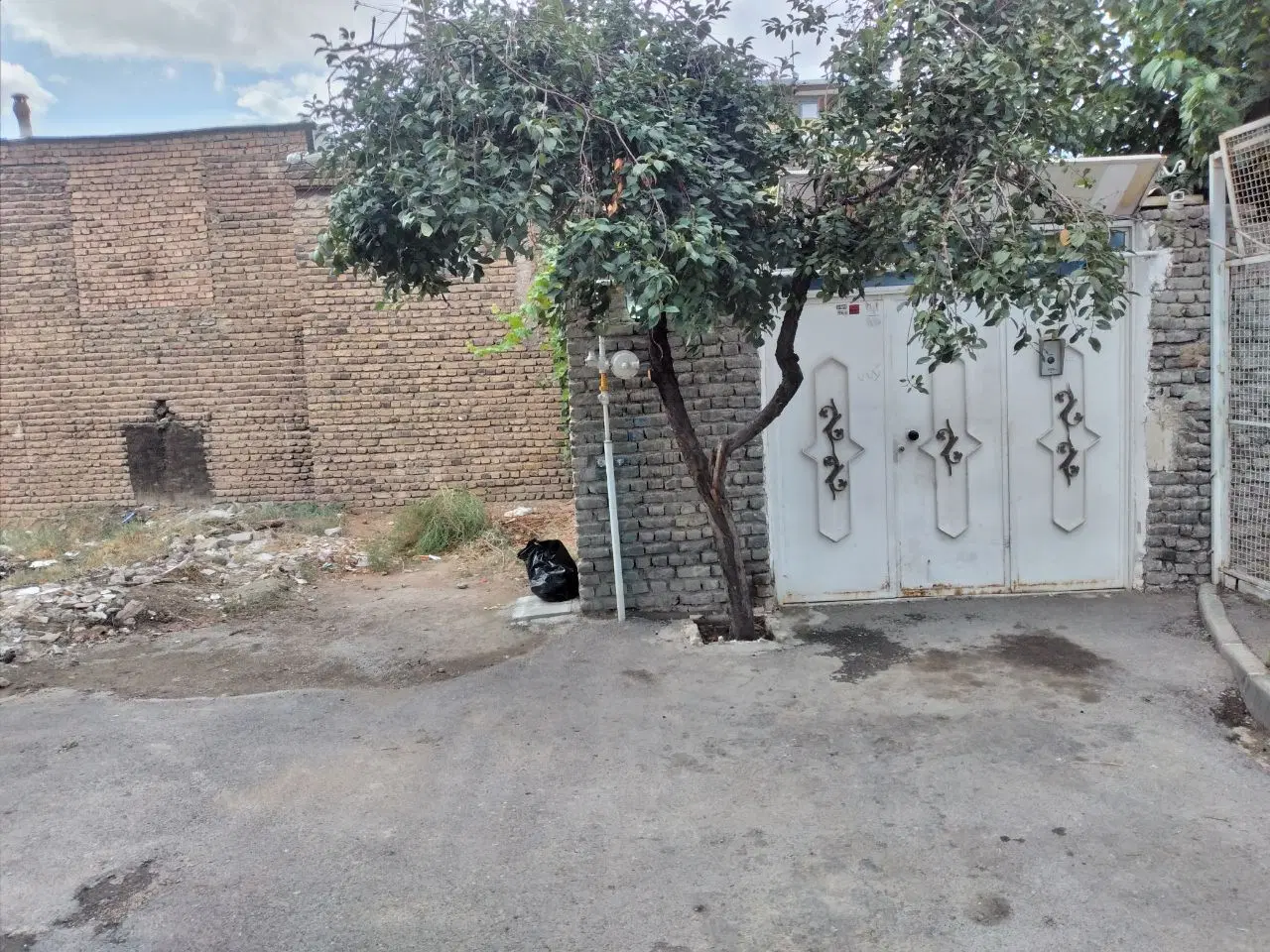 زمین مسکونی