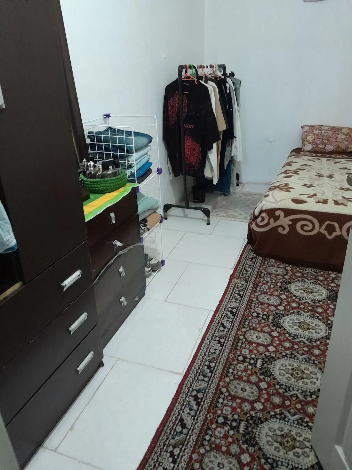 واحد ۸۰ متری فروشی