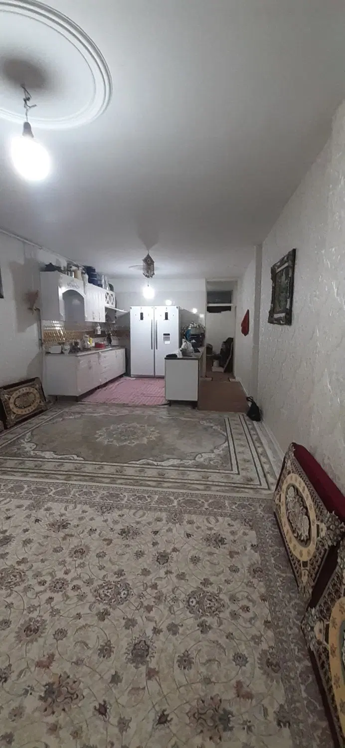 خانه دو طبقه در حسین اباد مهرشهر