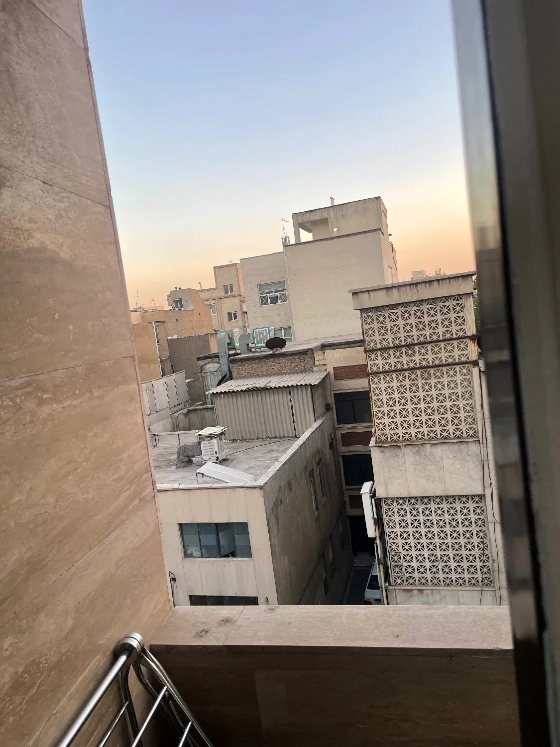 ۸۰ متری تک واحدی سبلان شمالی کوچه عباسی