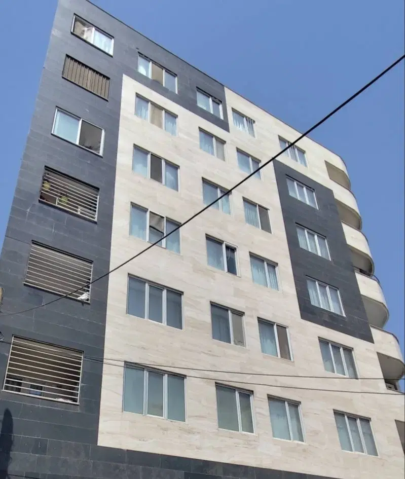اپارتمان ۹۲ متری  برزنت خ جهانی تمیز وشیک