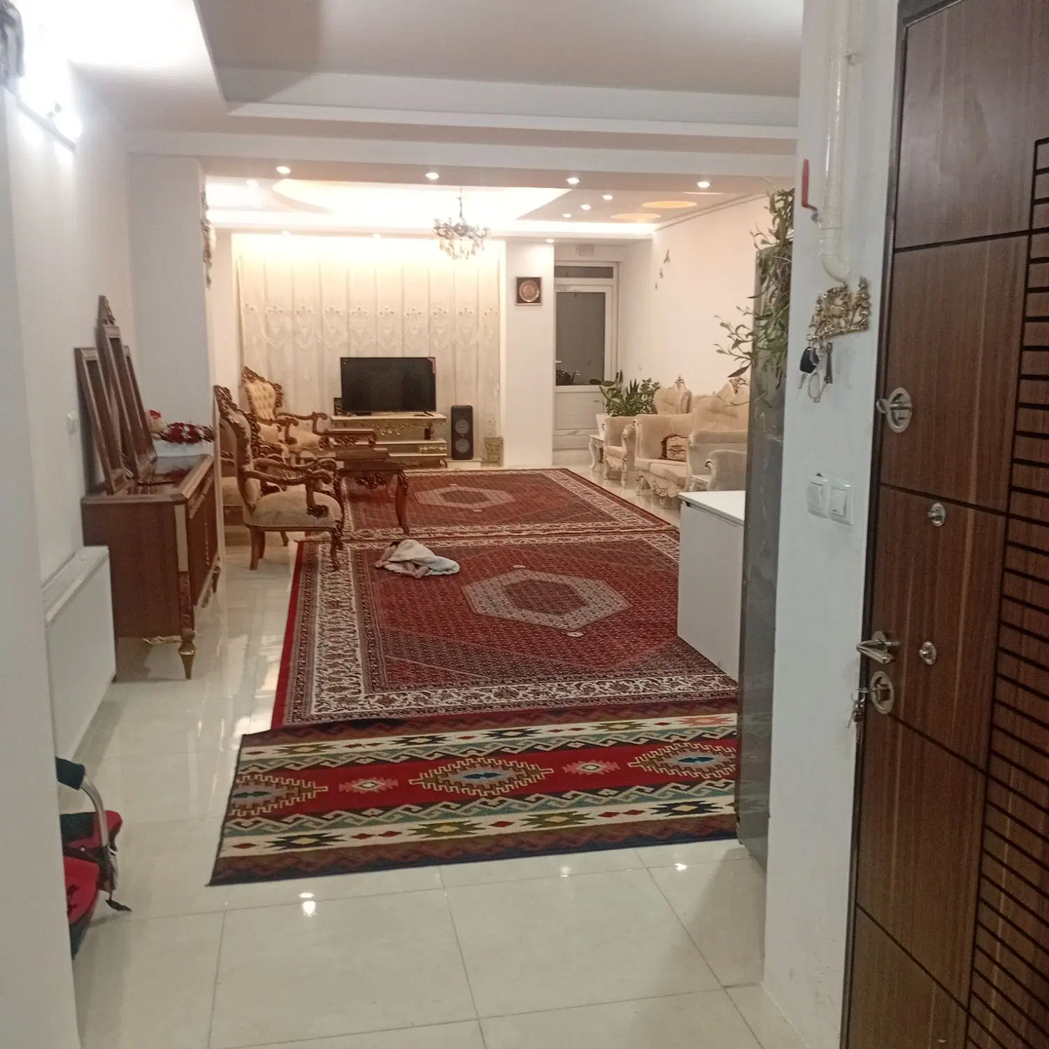 اپارتمان دروازه ارک