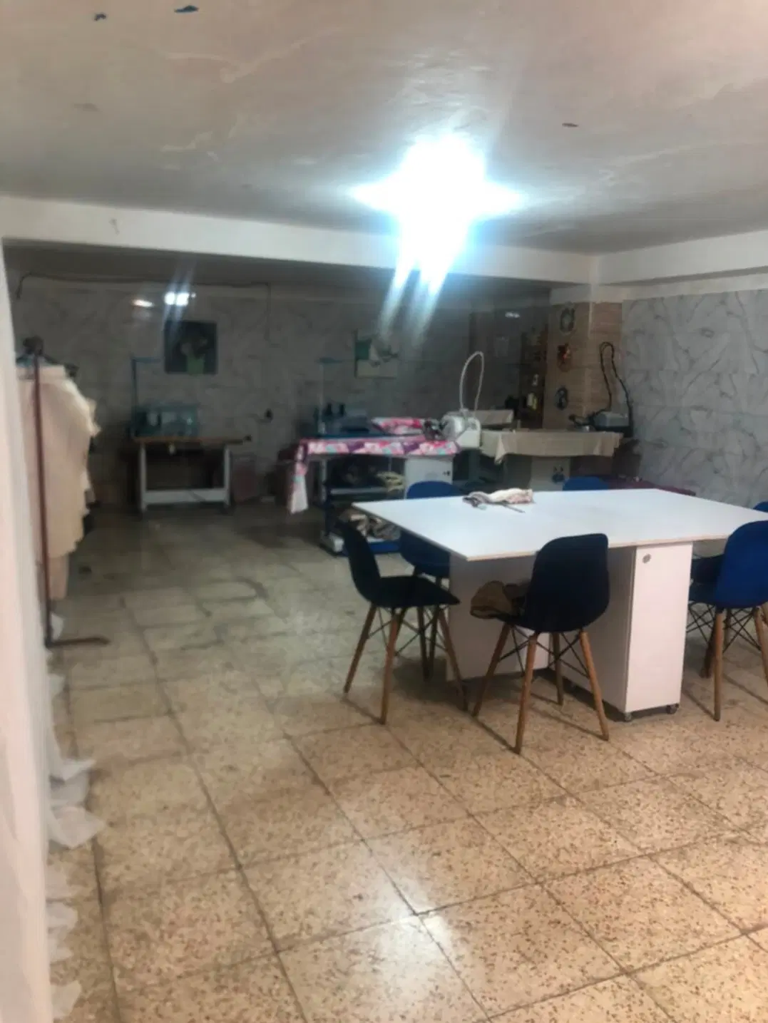 اجاره محیط خیاطی رهن ۱۰ میلیون اجاره ۷ میلیون