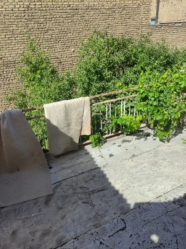 منزل مسکونی دوطبقه ونیم