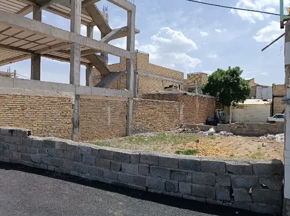 زمین بهر کمر بندی بالای پاسگاه شریف آباد شریفیه