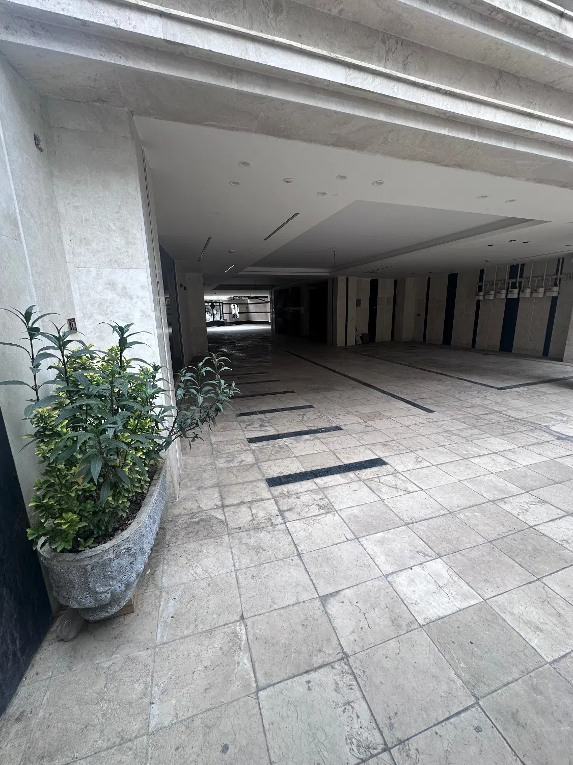 آپارتمان جانبازان
