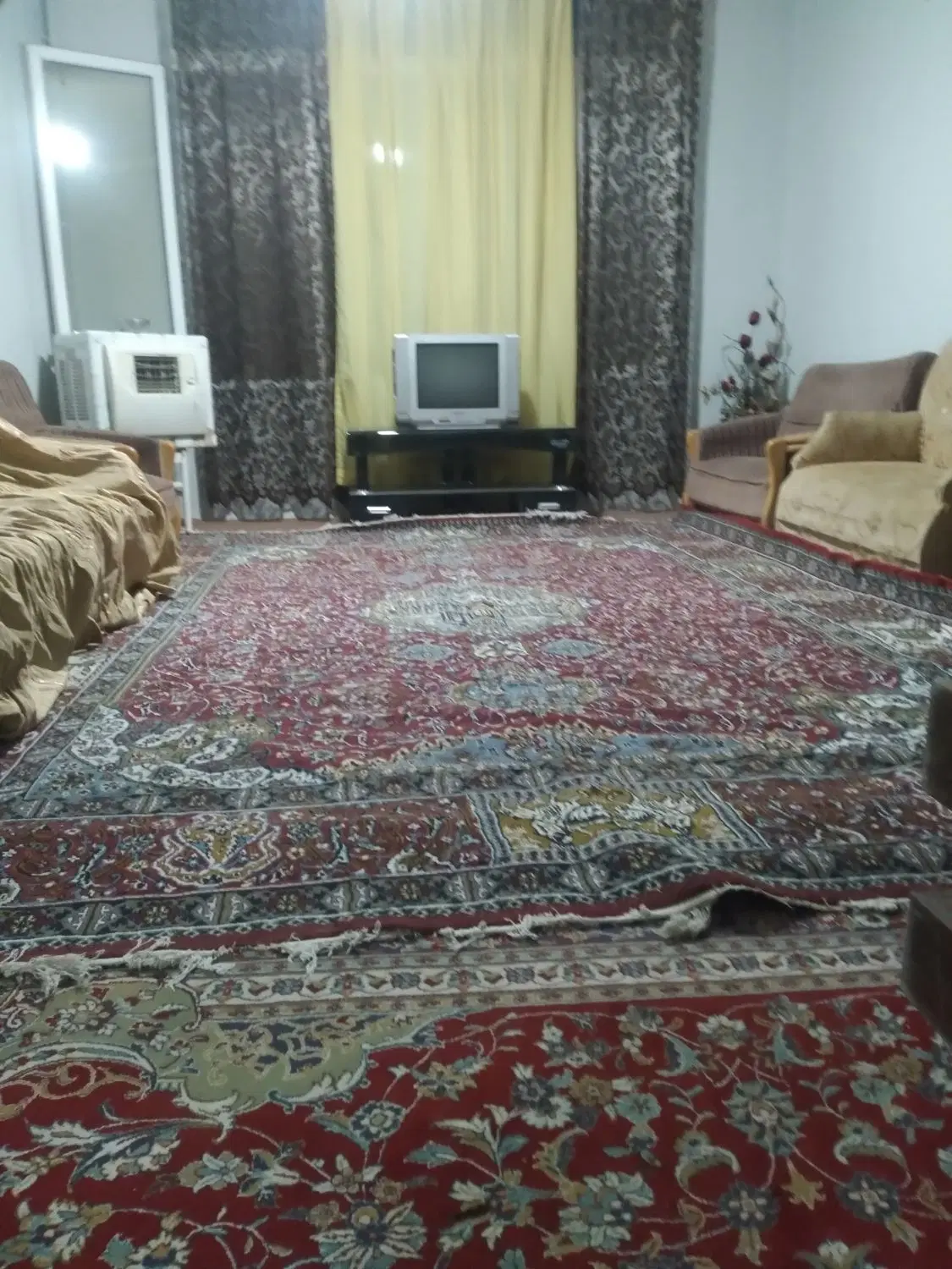 سوییت طاقبستان