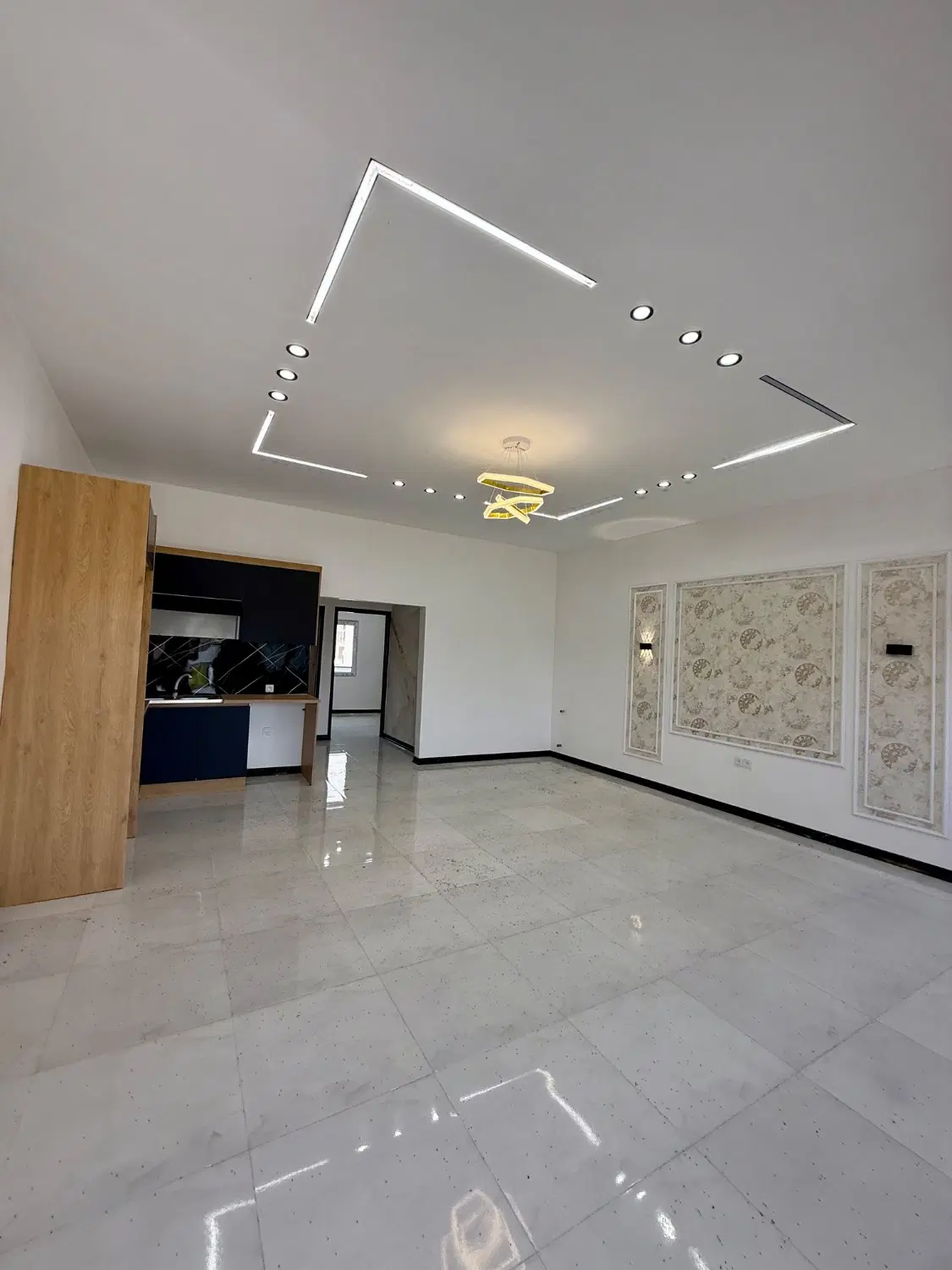 ارزانترین ویلا ۲۰۰ متری با ۲ تومن کلید تحویل باسند