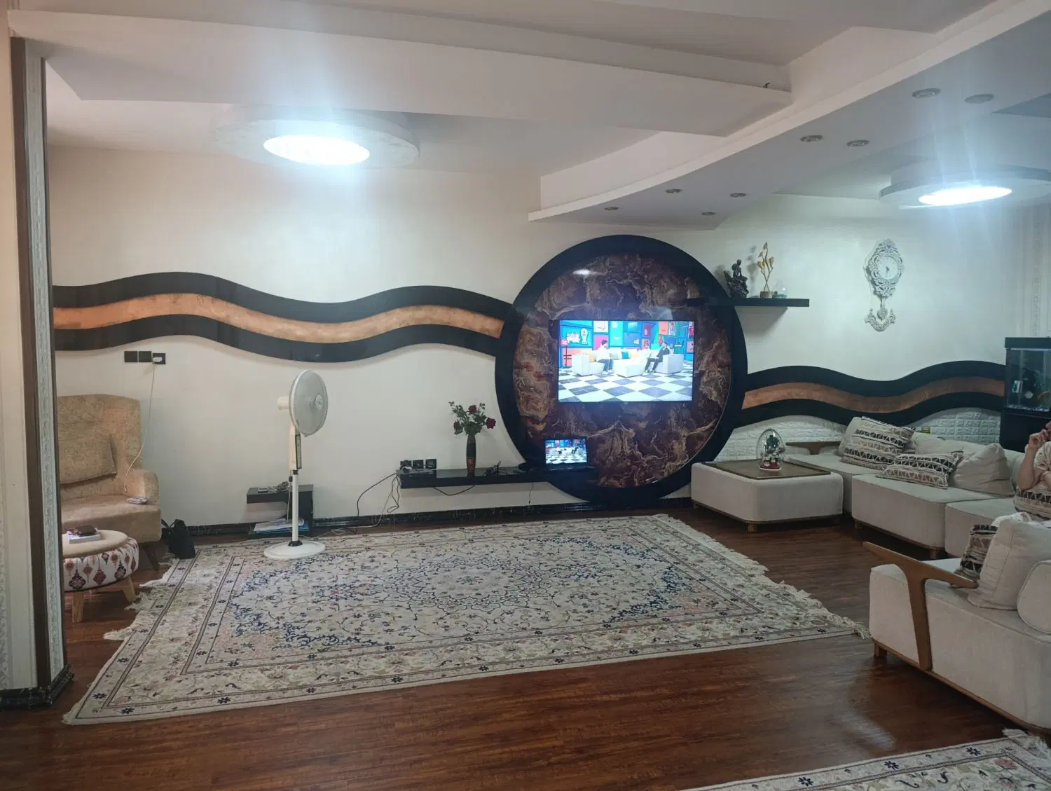 فروش ویلایی شیک عفیف اباد