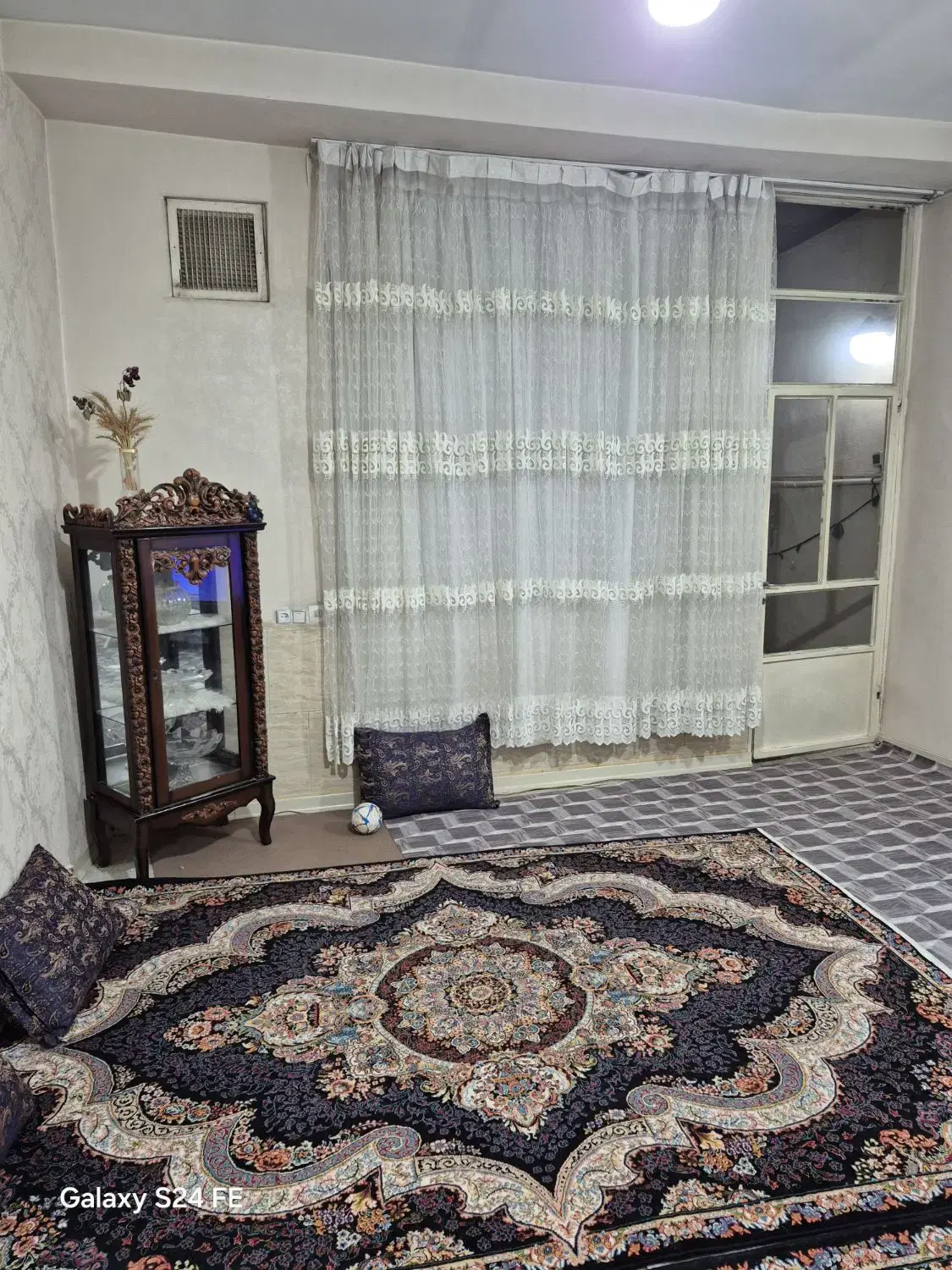 ۷۰متر ویلایی دوکله  ۱۰۰متر بنا دارد.اسداباد شهریار