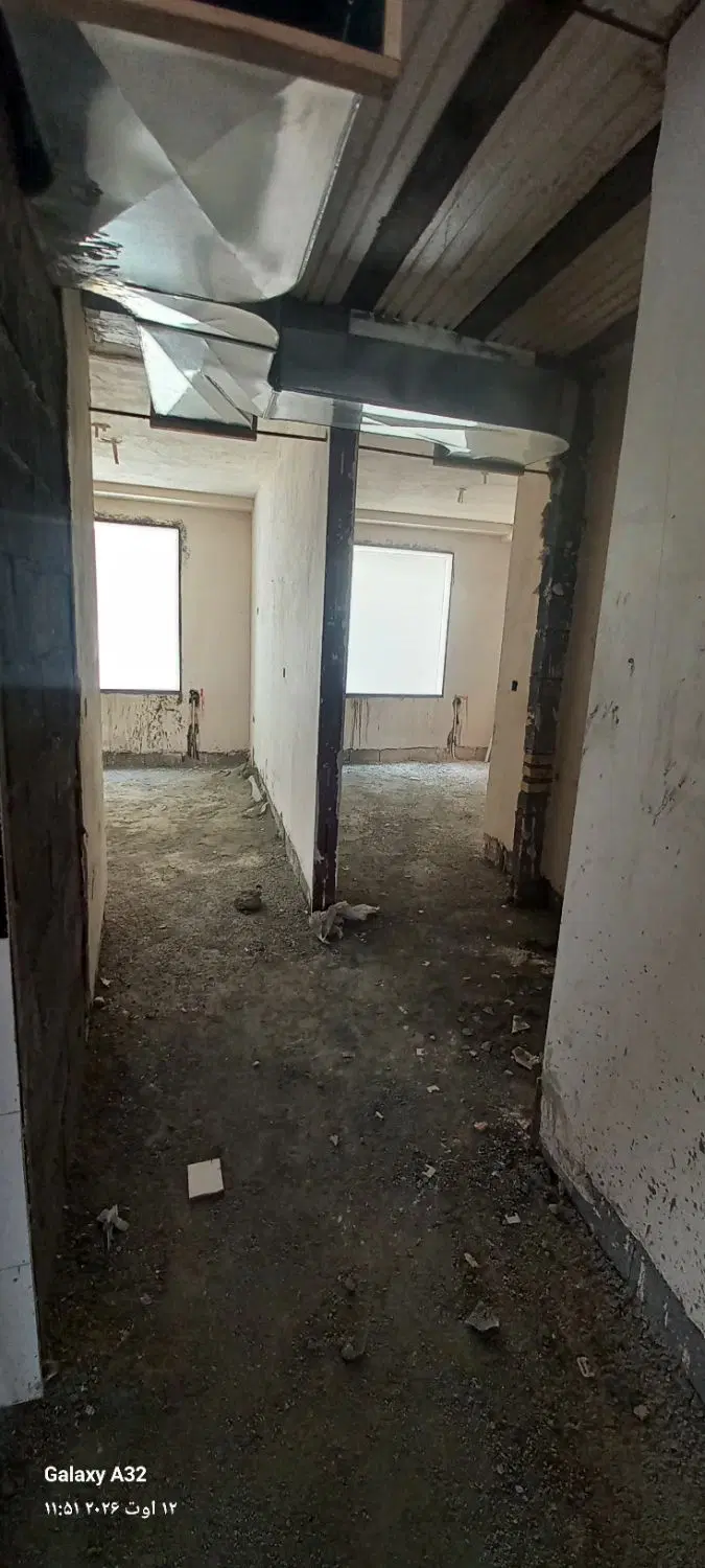واحدی نوساز ۱۲۵ متریی خیابان ولیعهد پارکینگ انباری