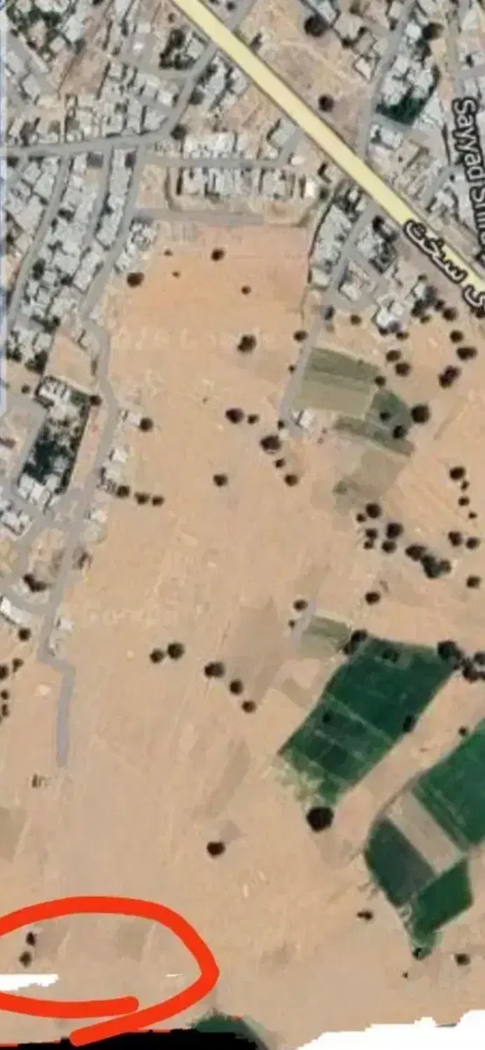 زمین گوشه