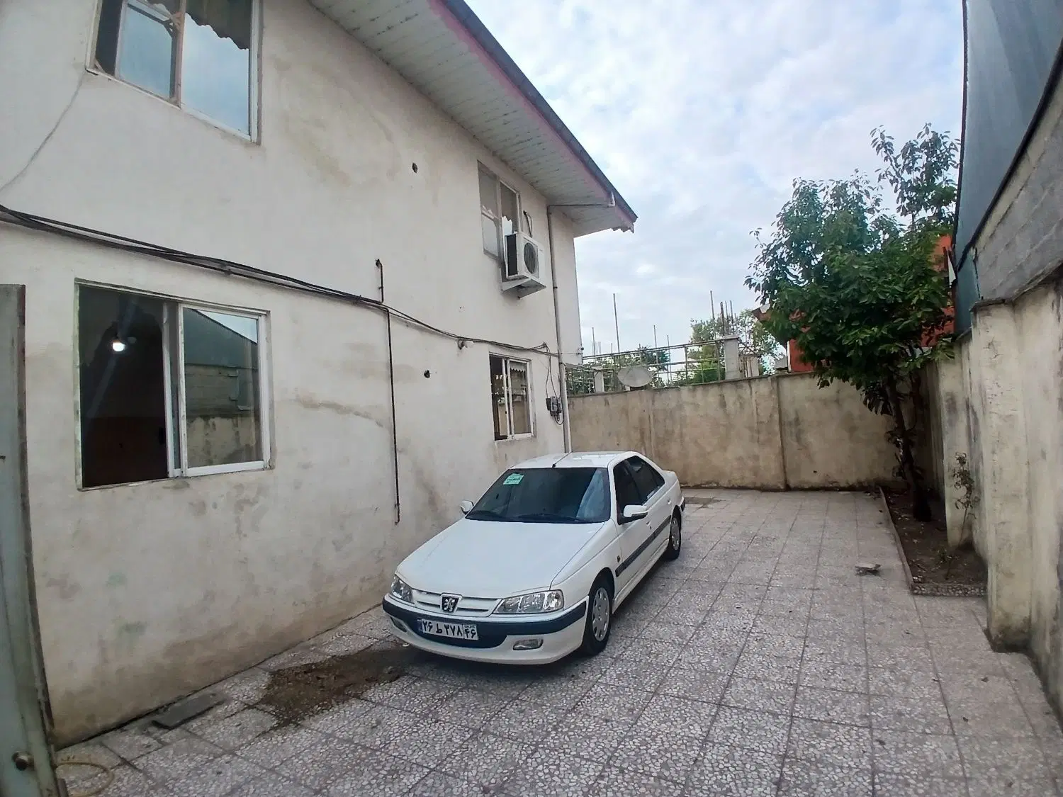 ملک ویلایی نسقی