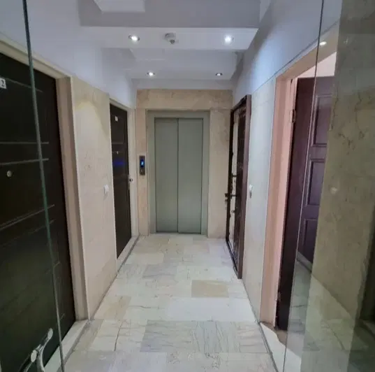 اپارتمان ۷۷ متری فول