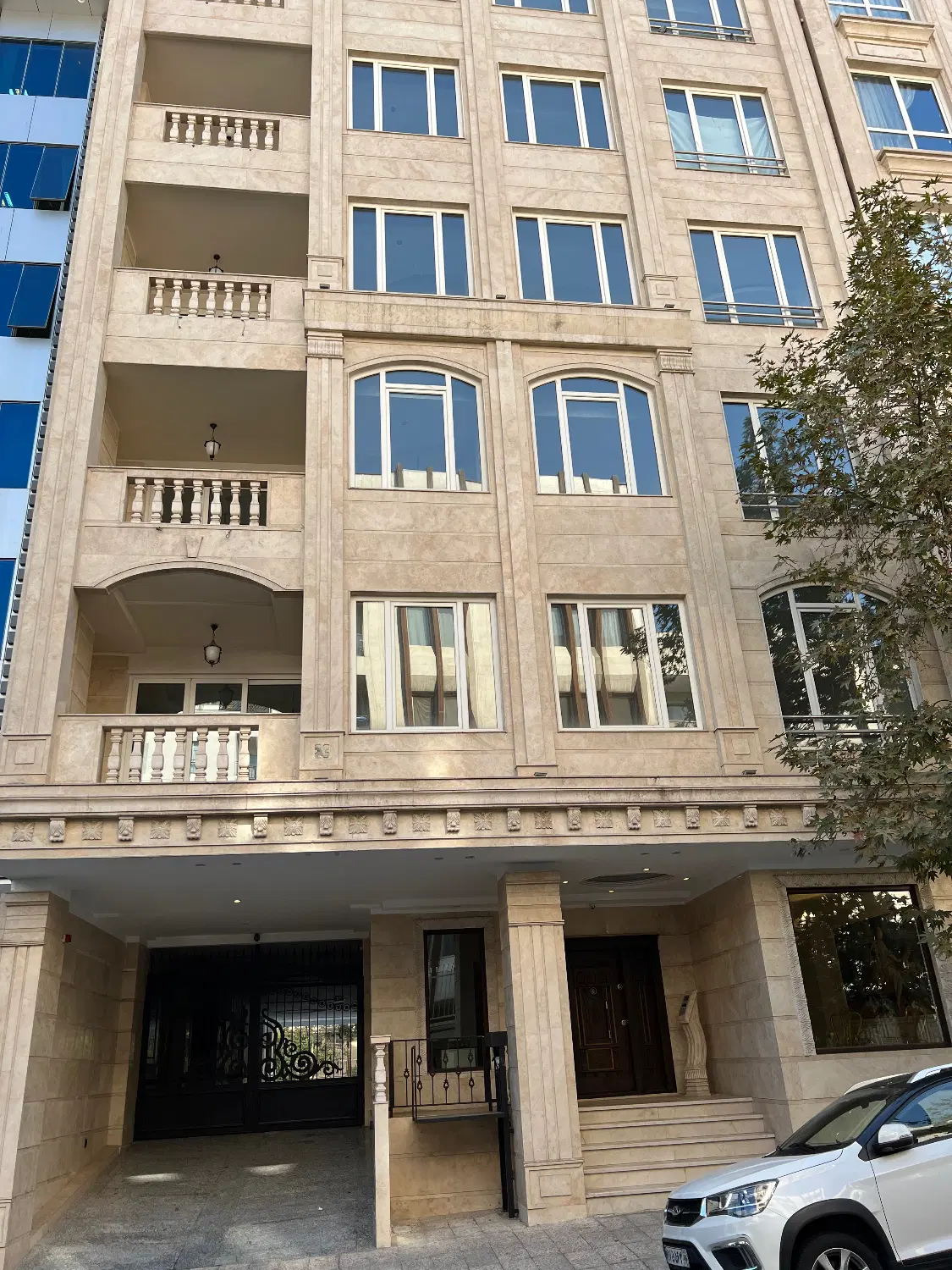 جردن کلیدنخورده اکازیون بیواسطه فروش اپارتمان ۴ خ