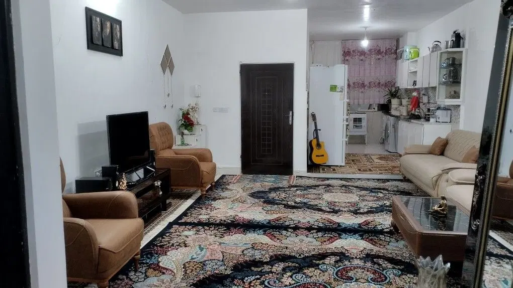 باغون اباد صدمتری. دوخوابه