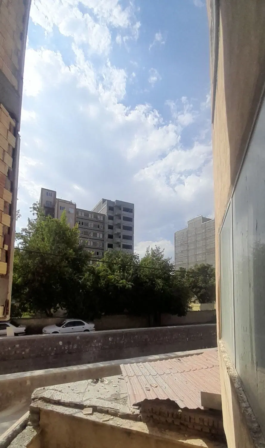 اپارتمان ۱۳۰ متری دانشکده