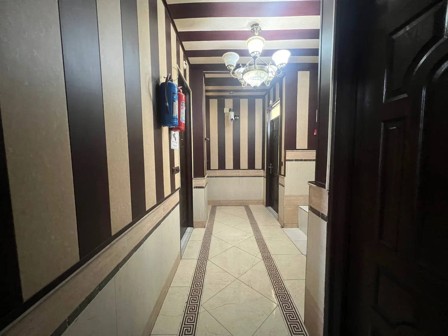 اتاق واحد مقابل حرم مطهر