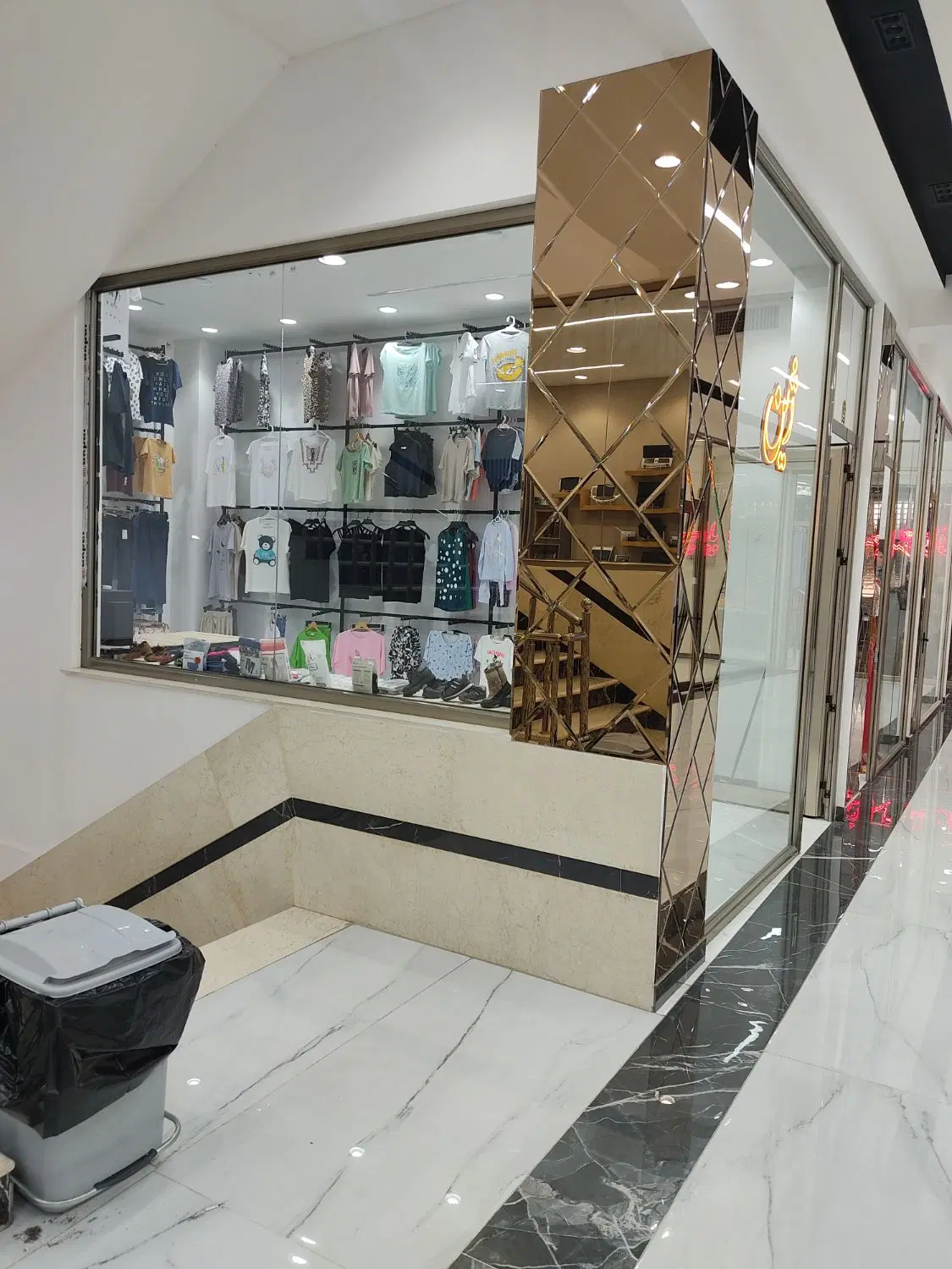 اجاره و واگذاری مغازه پاساژ پالادیوم
