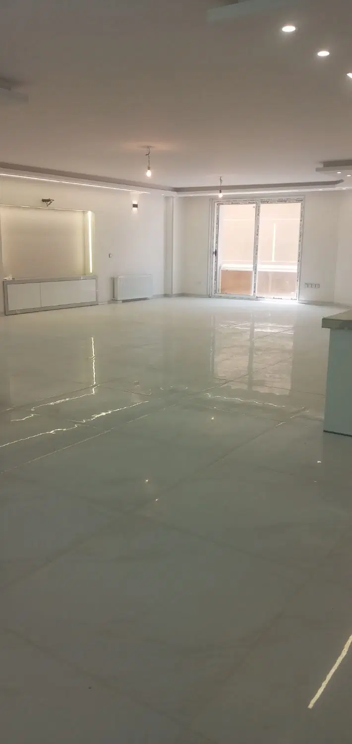 آپارتمان ۱۹۴ متری لاکچری