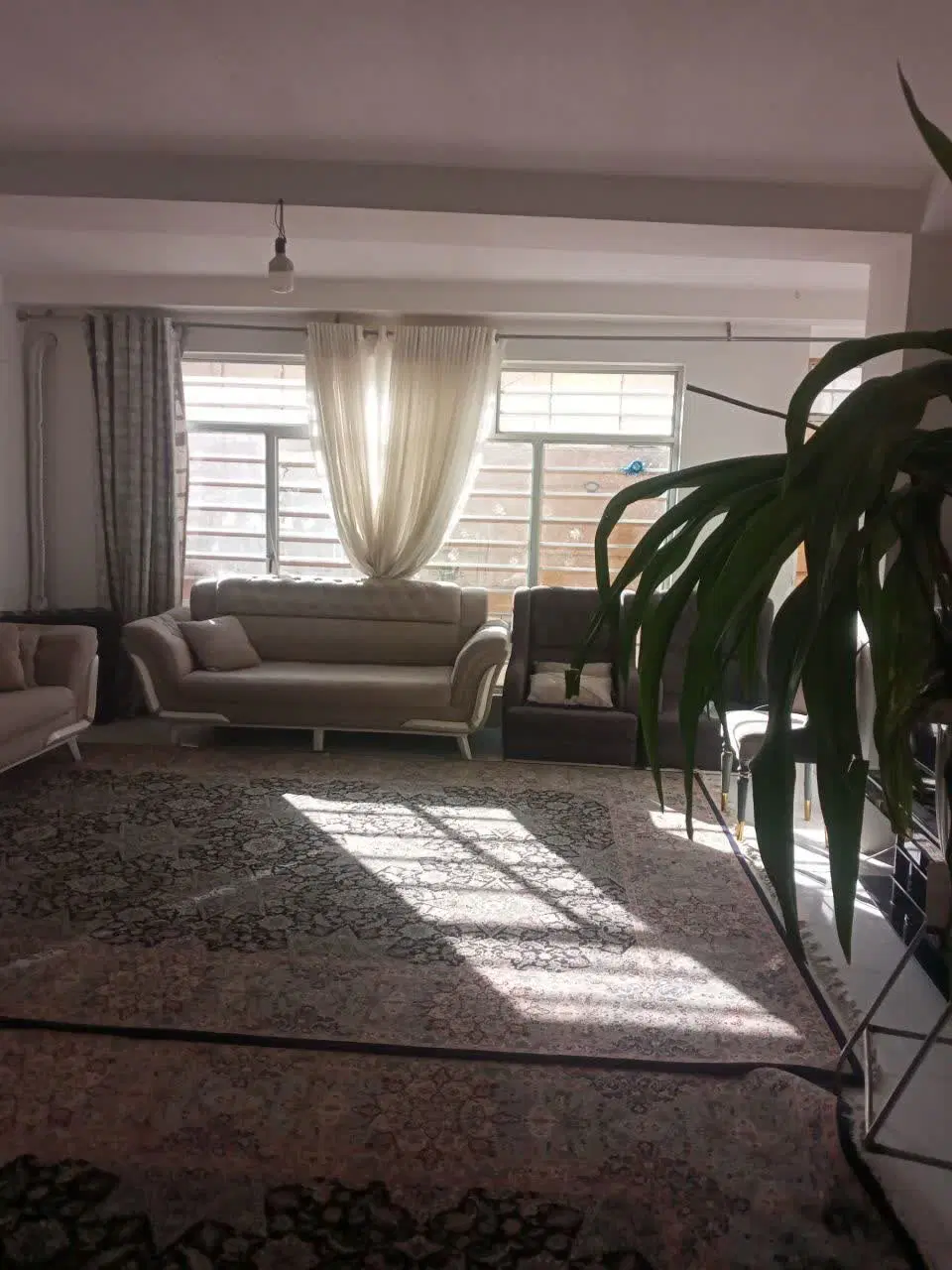 واحد دو خوابه حیاط دار