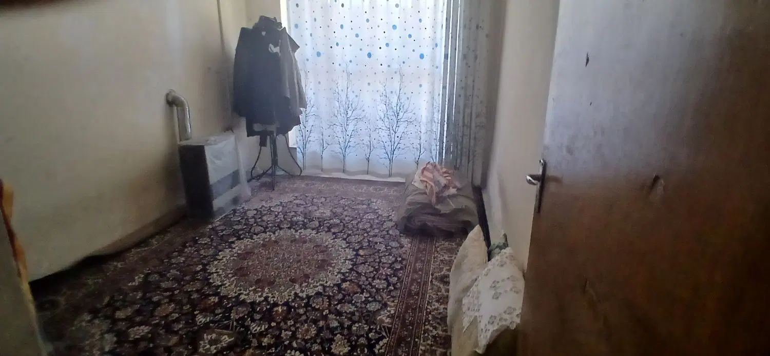 فروش منزل ویلایی درب از حیاط